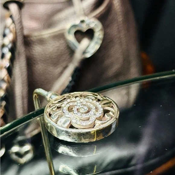 Brighton Puses (x2) + Brighton Table Hook - Picture 5 of 8